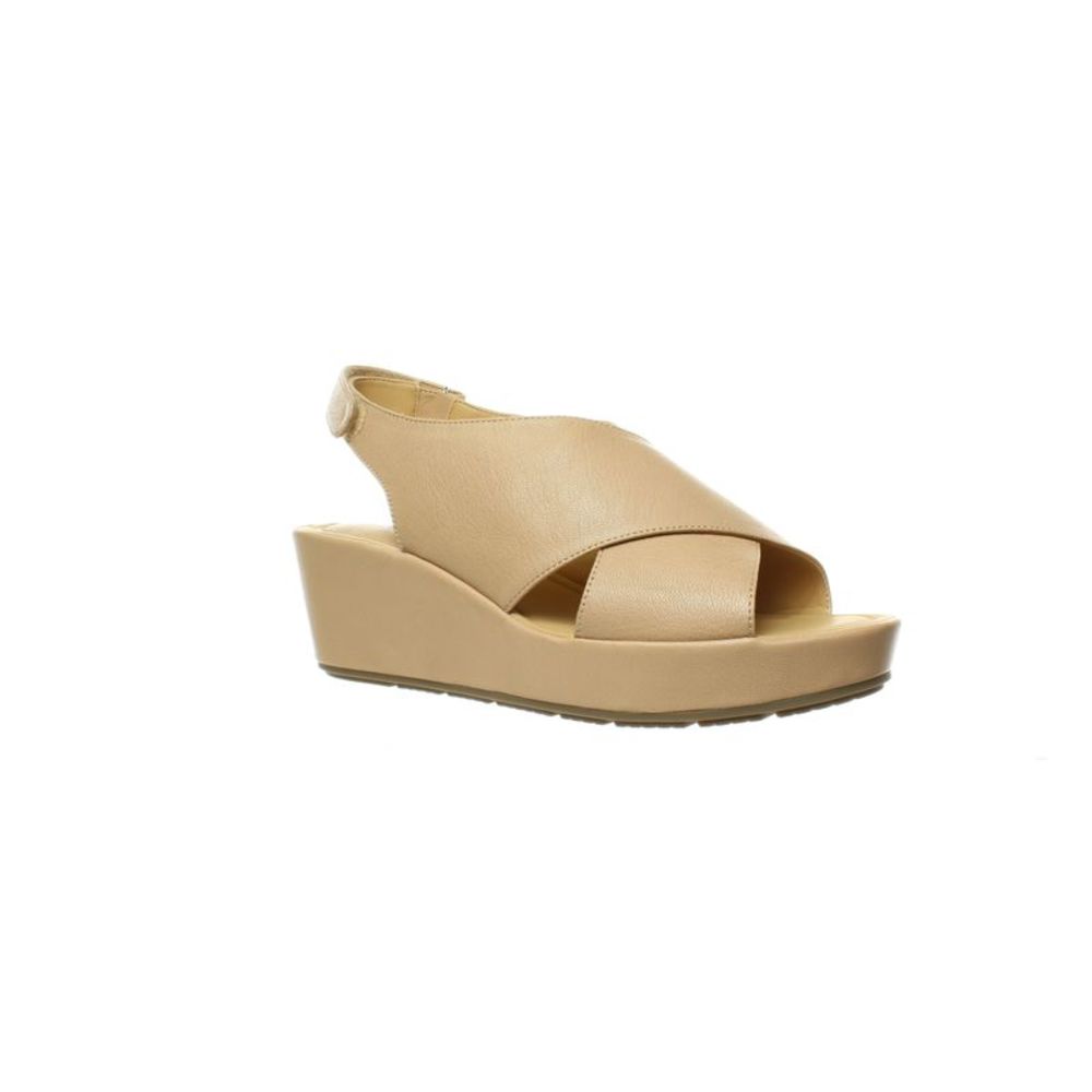 Me Too Womens Arena4 Nude Goat Spore Slingbacks Size 10 Medium (B, M)!